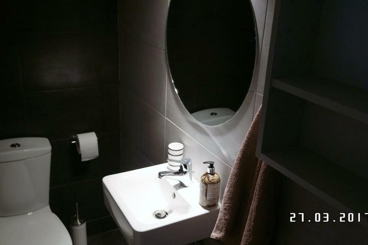 Comfy Apartment With Acropolis View เอเธนส์ ภายนอก รูปภาพ