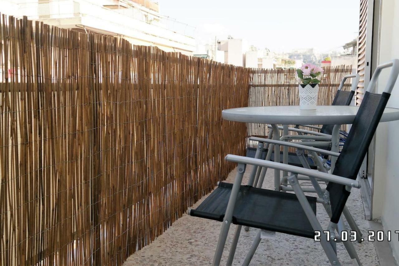 Comfy Apartment With Acropolis View เอเธนส์ ภายนอก รูปภาพ